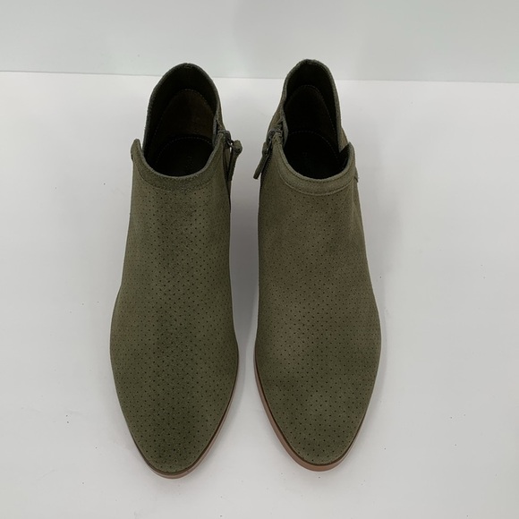 Violet & Red Kiara ankle booties boots olive green suede heel perforated new 10 - Picture 4 of 7